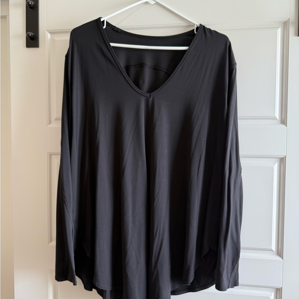 lululemon athletica Black V-Neck Long Sleeve Women's Top